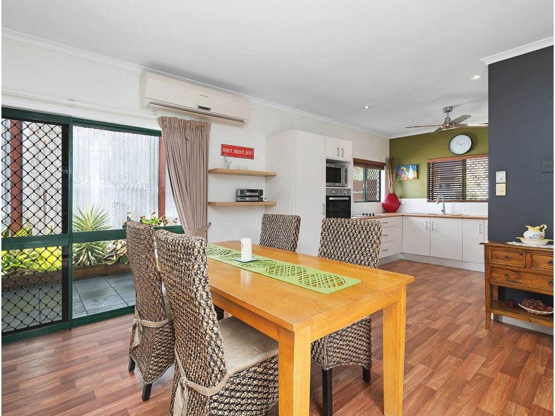 78 Silky Oak Court, Mooroobool QLD 4870