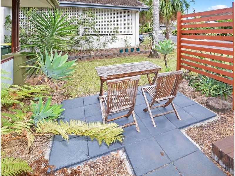 78 Silky Oak Court, Mooroobool QLD 4870
