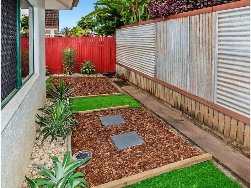 78 Silky Oak Court, Mooroobool QLD 4870