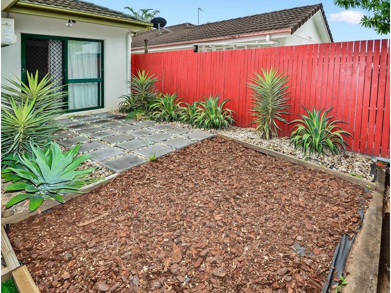 78 Silky Oak Court, Mooroobool QLD 4870