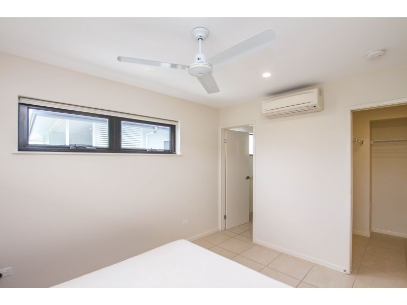 13/289-291 Lake Street, Cairns North QLD 4870