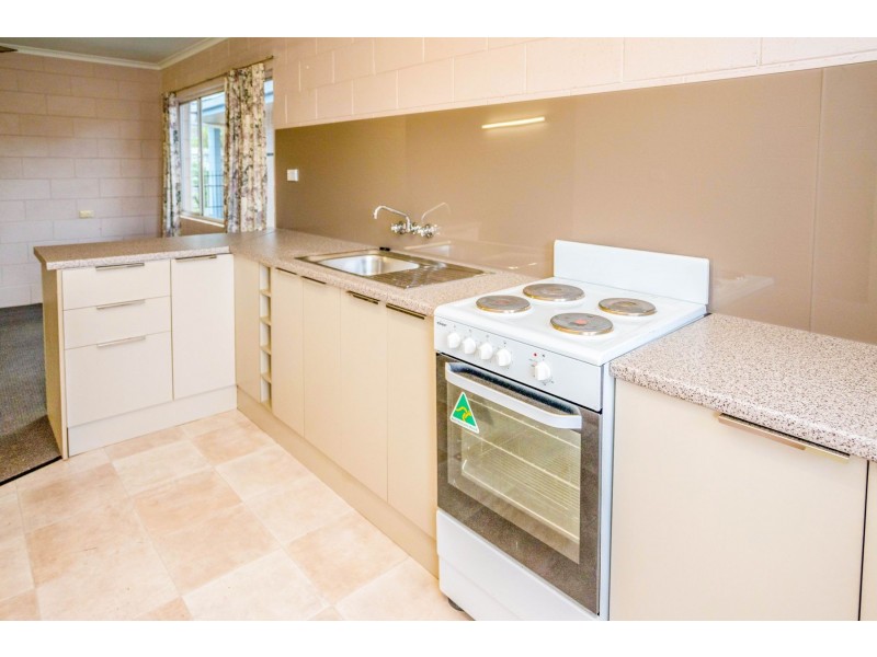 7/14 Curtin Street, Westcourt QLD 4870