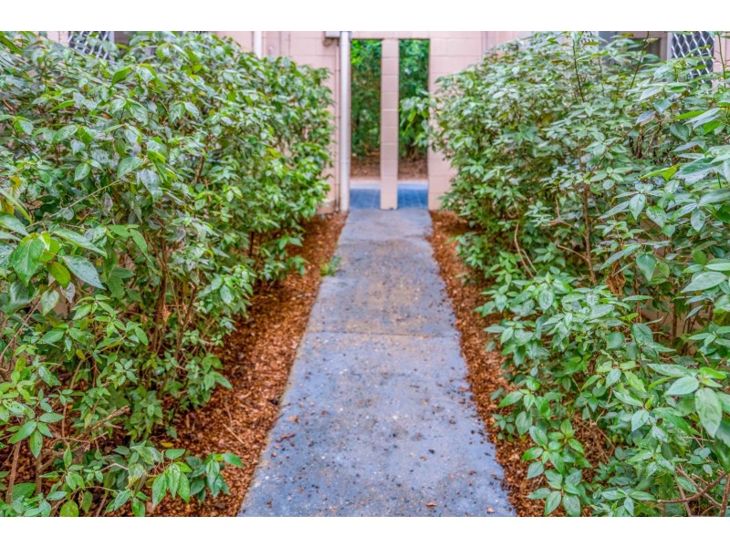 7/14 Curtin Street, Westcourt QLD 4870