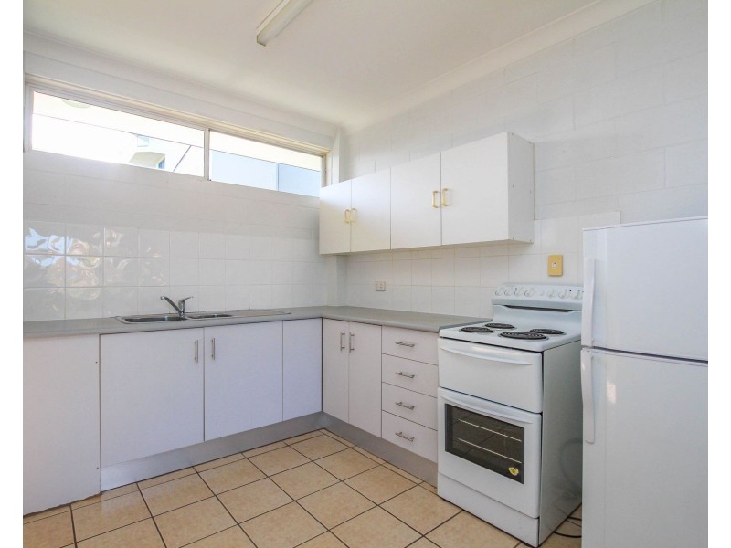 29/186 Lake Street, Cairns North QLD 4870