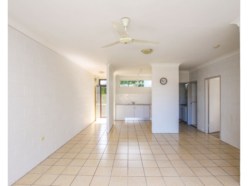 29/186 Lake Street, Cairns North QLD 4870