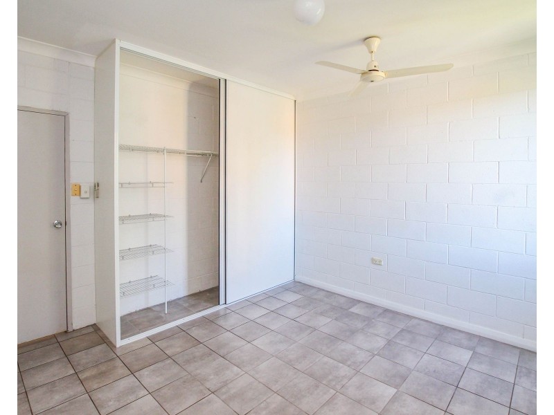 29/186 Lake Street, Cairns North QLD 4870