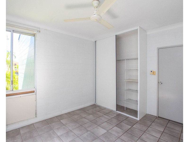 29/186 Lake Street, Cairns North QLD 4870