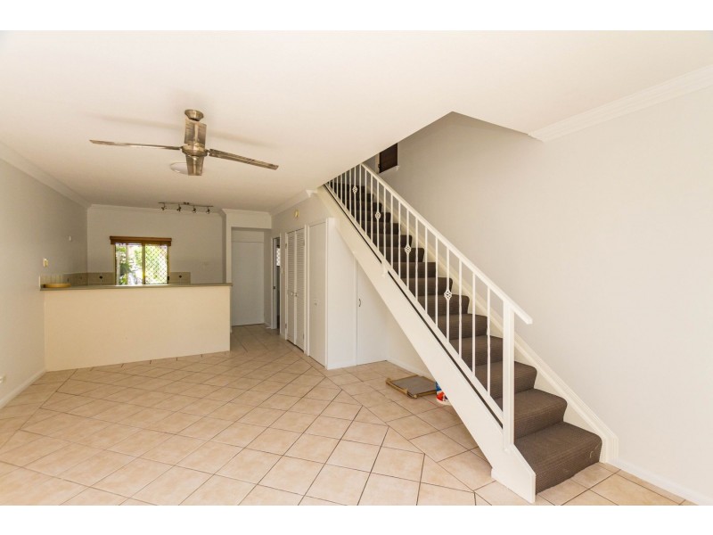 6/7-9 Le Grande Street, Freshwater QLD 4870