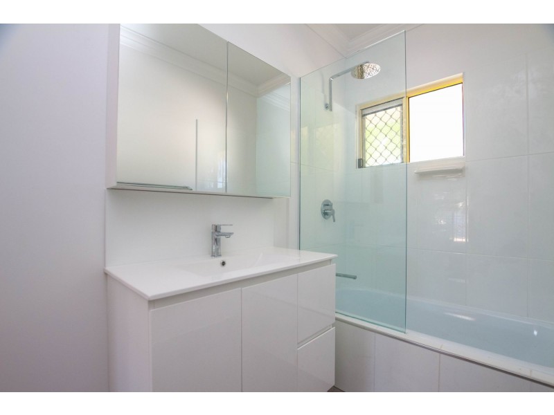 6/7-9 Le Grande Street, Freshwater QLD 4870