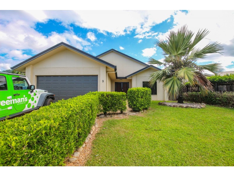 3 Bassett Street, Kanimbla QLD 4870