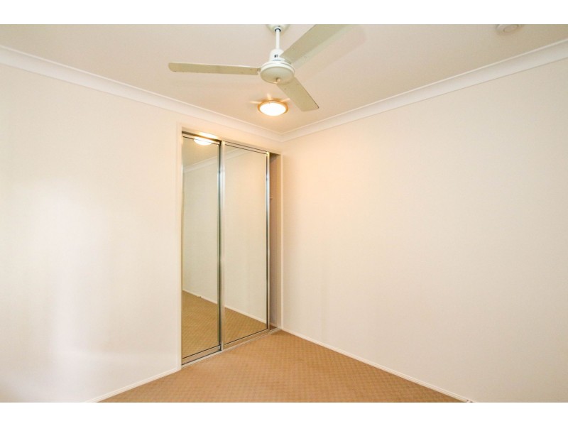 3 Bassett Street, Kanimbla QLD 4870