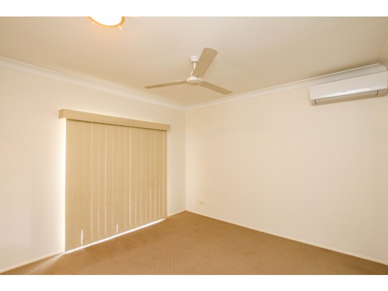 3 Bassett Street, Kanimbla QLD 4870