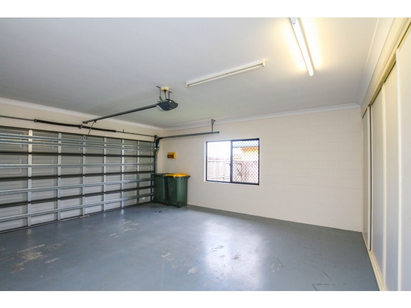 3 Bassett Street, Kanimbla QLD 4870