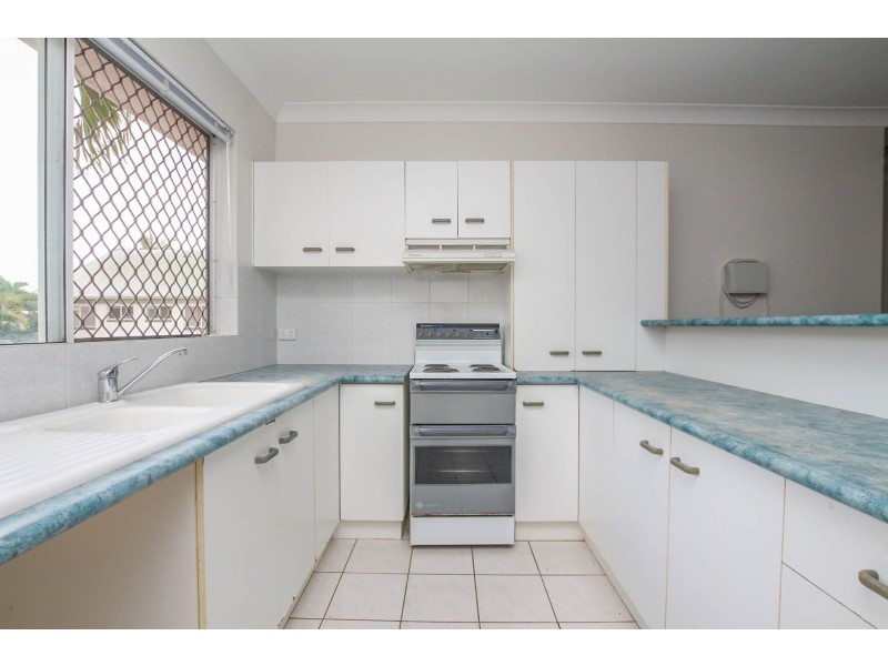 4/8 Springfield Crescent, Manoora QLD 4870