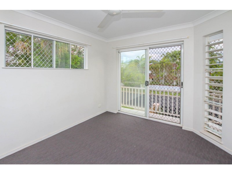 4/8 Springfield Crescent, Manoora QLD 4870