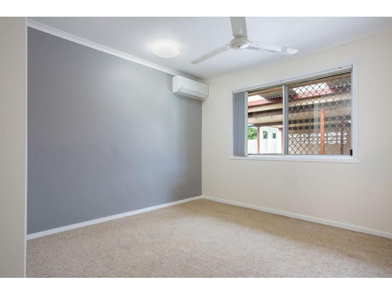 3 Pepperina Street, Mooroobool QLD 4870