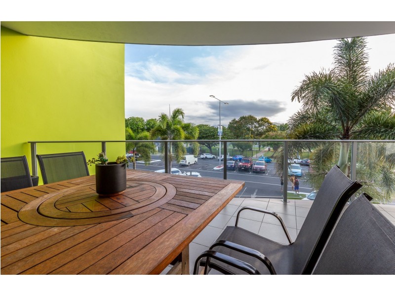 201/174 Grafton Street, Cairns City QLD 4870
