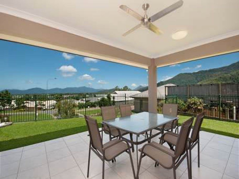 6 Cheyne Close, Bentley Park QLD 4869