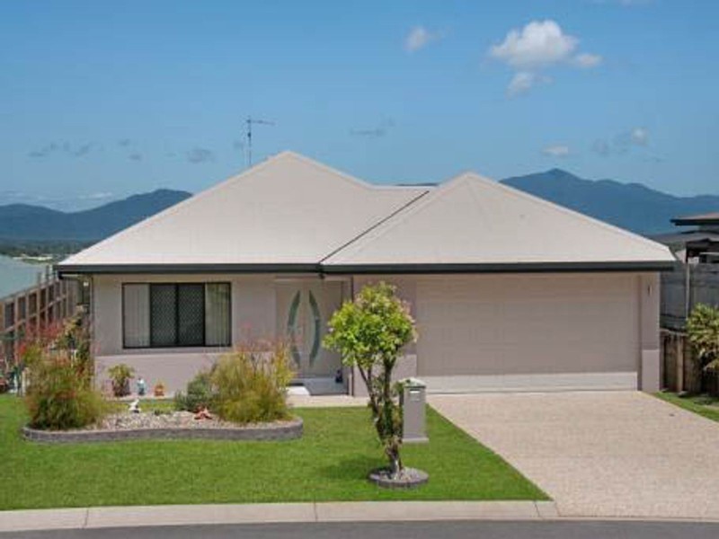 6 Cheyne Close, Bentley Park QLD 4869