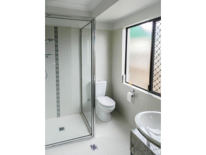 6 Cheyne Close, Bentley Park QLD 4869