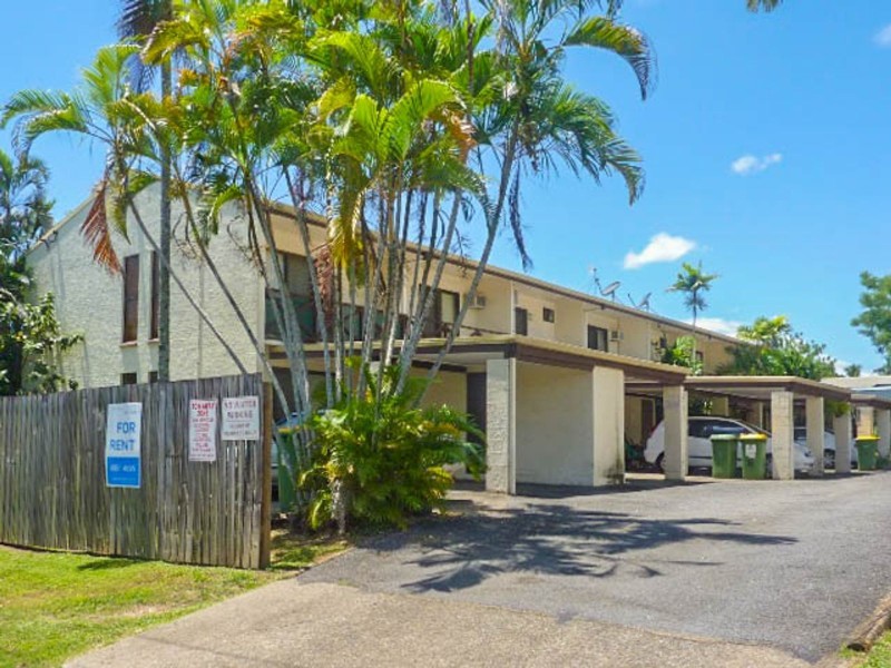 6/17 Sandown Close, Woree QLD 4868