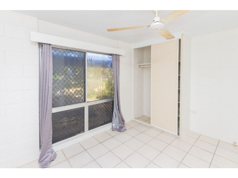 2/35 Sondrio Street, Woree QLD 4868
