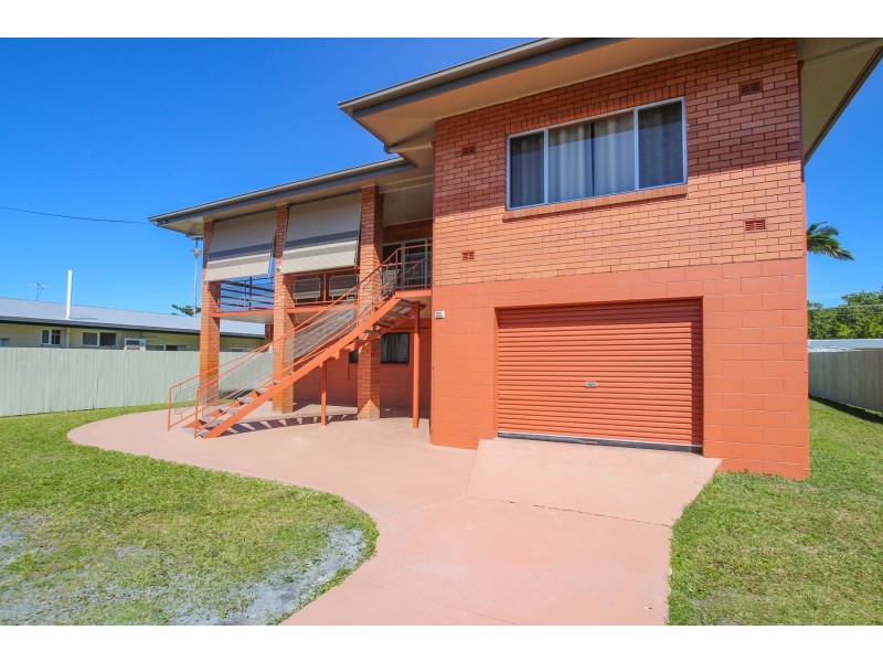 18 Jackson Close, Westcourt QLD 4870