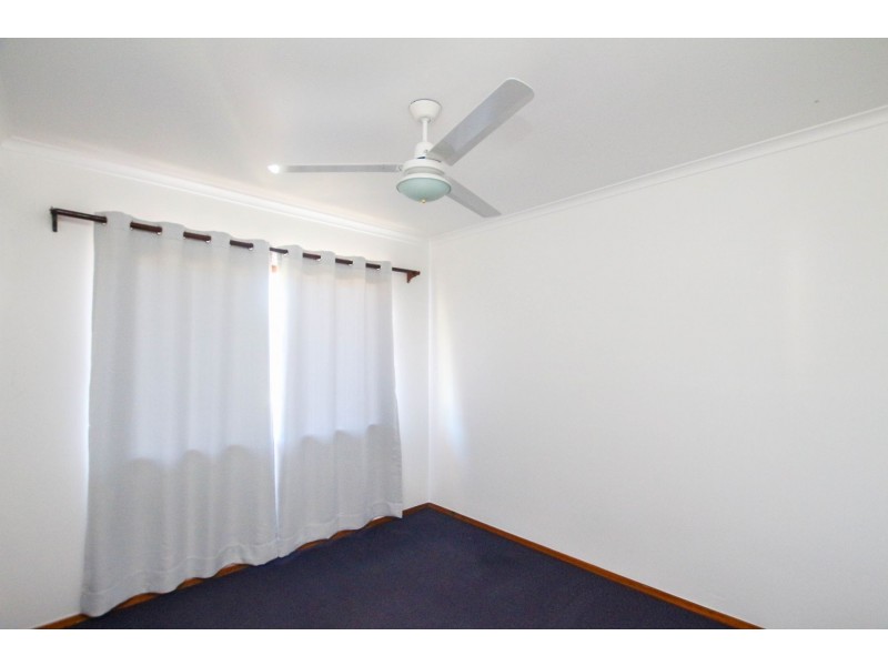 18 Jackson Close, Westcourt QLD 4870