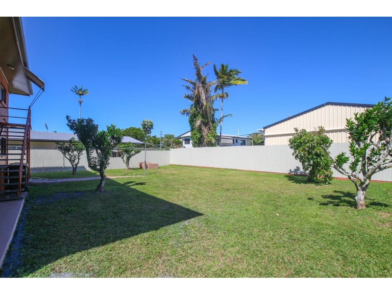 18 Jackson Close, Westcourt QLD 4870