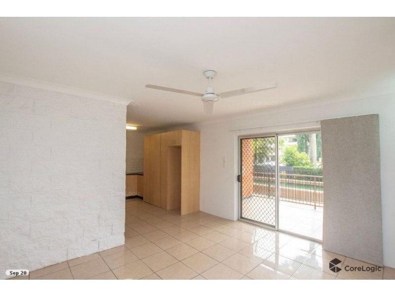 1/347 Lake Street, Cairns North QLD 4870