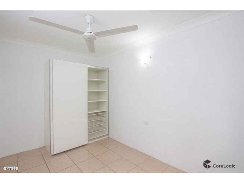 1/347 Lake Street, Cairns North QLD 4870