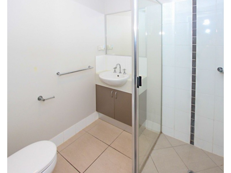 219/92-98 Digger Street, Cairns North QLD 4870