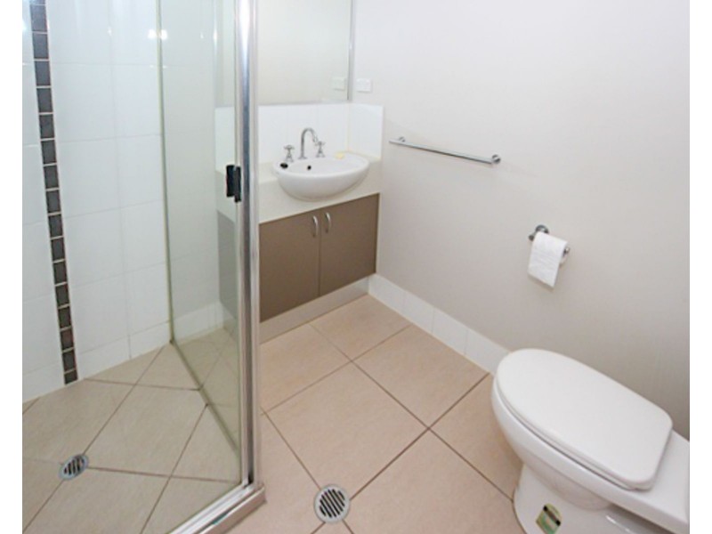 219/92-98 Digger Street, Cairns North QLD 4870