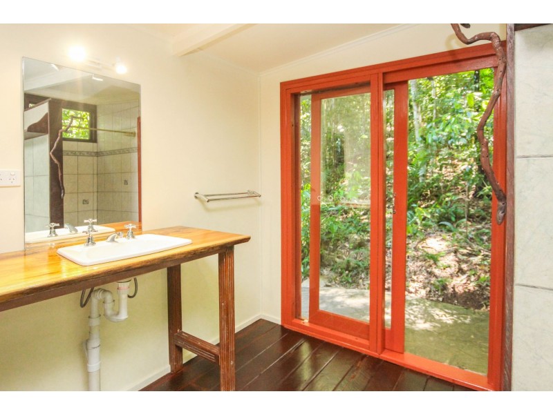 3067R Gillies Range Road, Lake Barrine QLD 4884