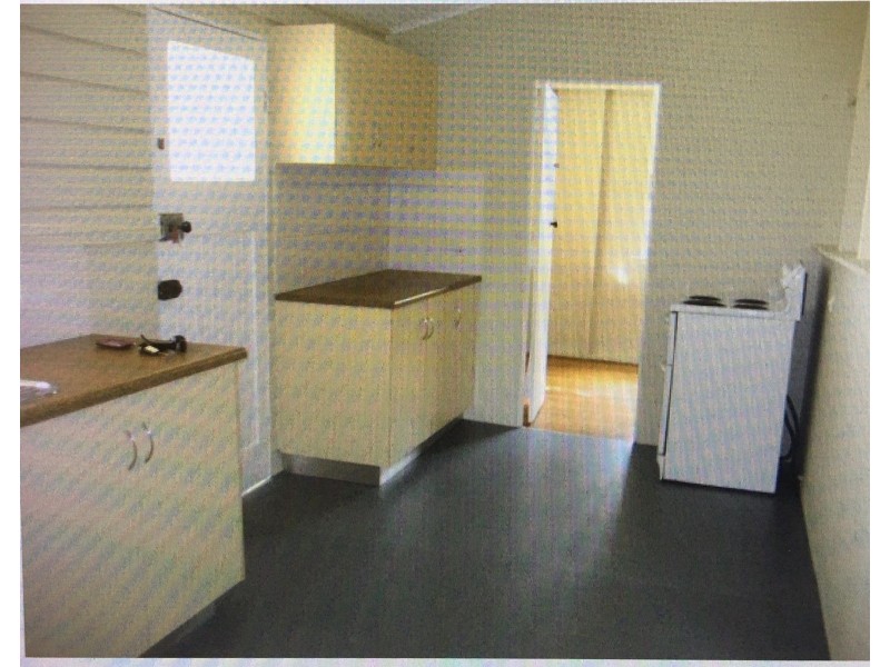 28 Lily Street, Cairns North QLD 4870