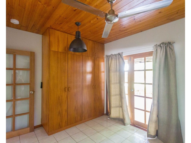 9 Rose Street, Westcourt QLD 4870