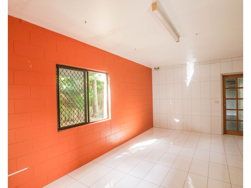 9 Rose Street, Westcourt QLD 4870