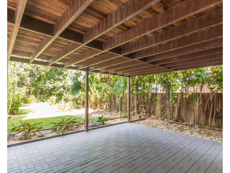 9 Rose Street, Westcourt QLD 4870