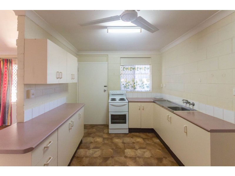 2/39 Balaclava Road, Earlville QLD 4870