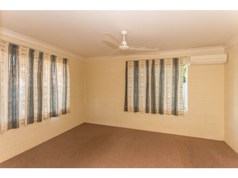 2/39 Balaclava Road, Earlville QLD 4870