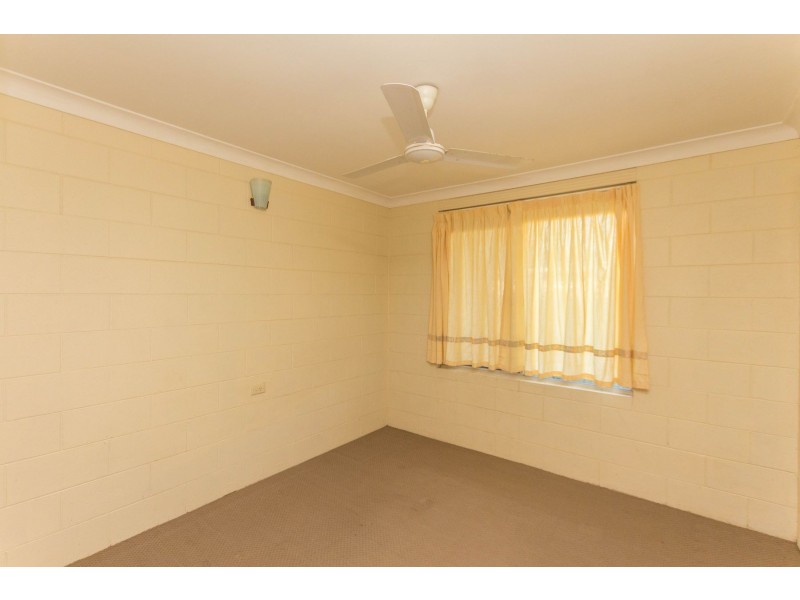 2/39 Balaclava Road, Earlville QLD 4870