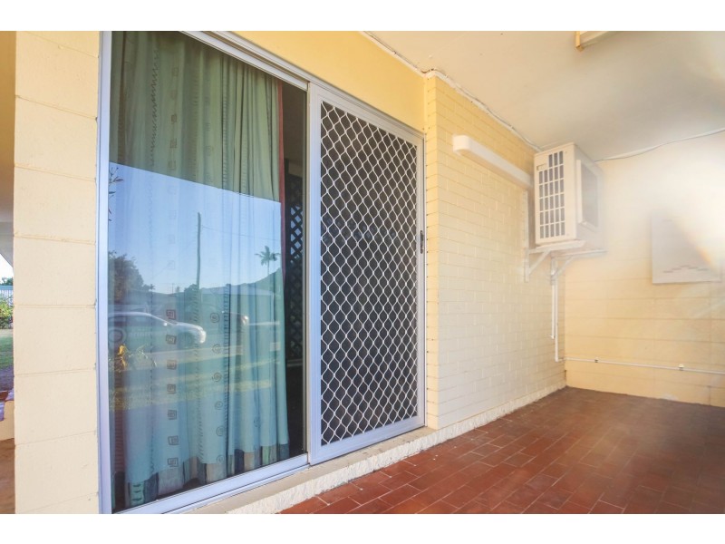 2/39 Balaclava Road, Earlville QLD 4870