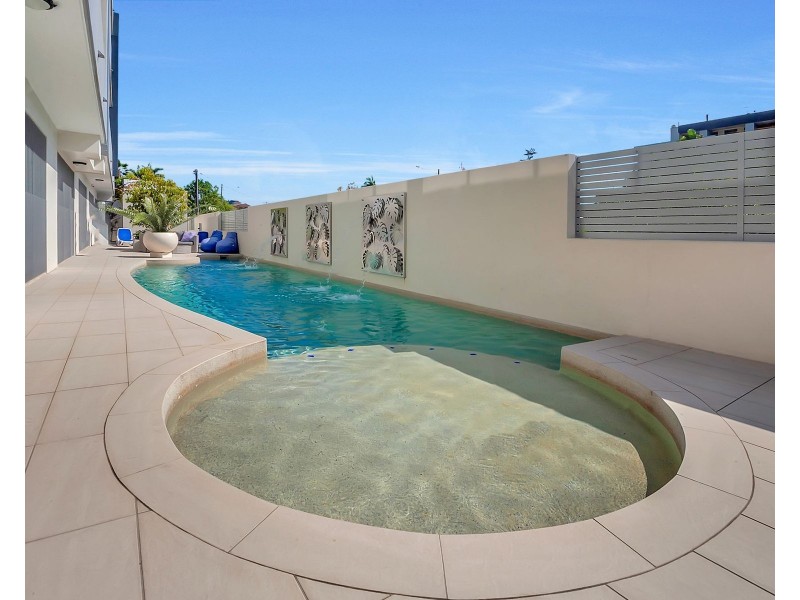 14/289 Lake Street, Cairns North QLD 4870