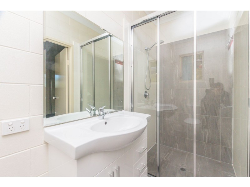 2 Gadaloff Close, Gordonvale QLD 4865