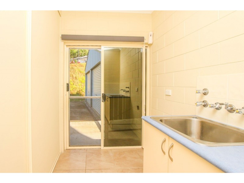 2 Gadaloff Close, Gordonvale QLD 4865