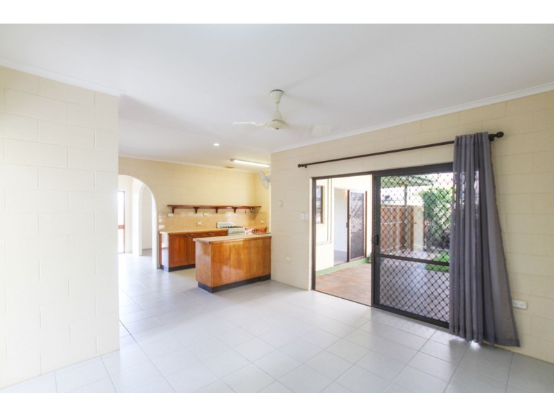 1 Darkin Close, Smithfield QLD 4878