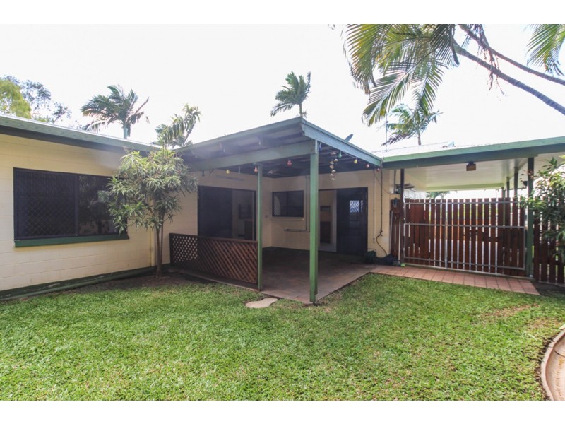 1 Darkin Close, Smithfield QLD 4878