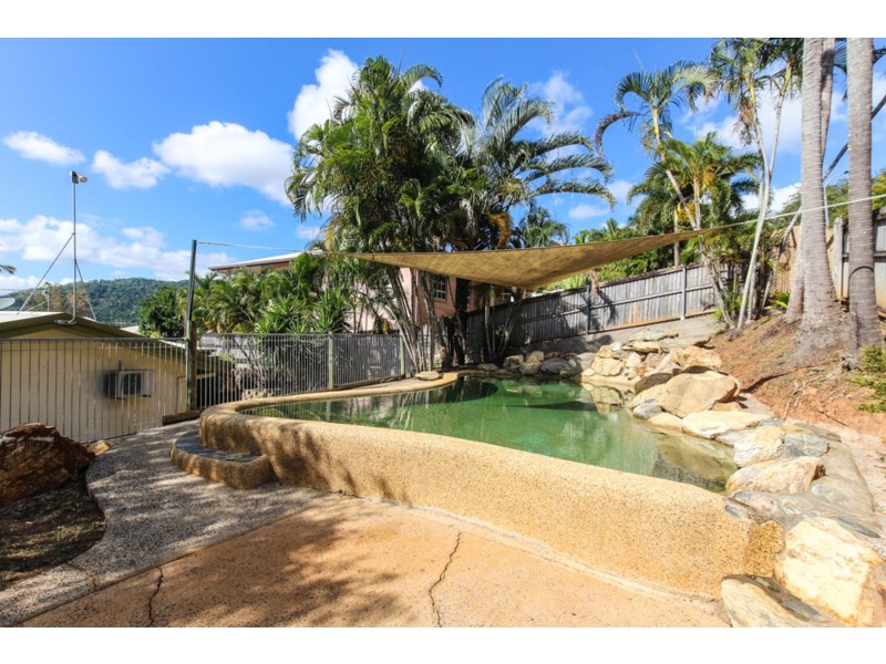 1 Darkin Close, Smithfield QLD 4878