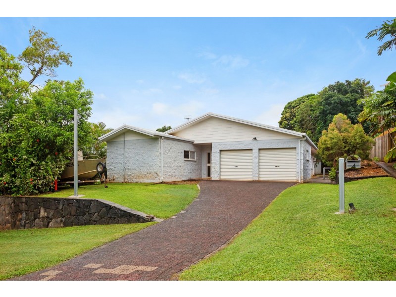 4 Kestrel Street, Bayview Heights QLD 4868