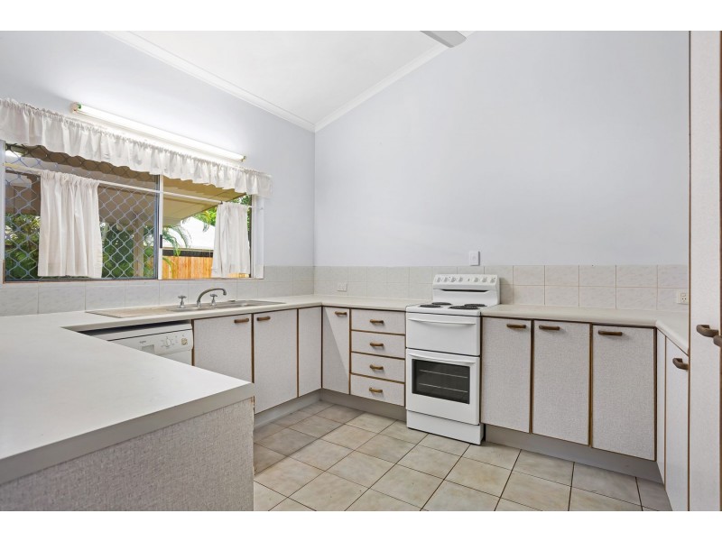 4 Kestrel Street, Bayview Heights QLD 4868